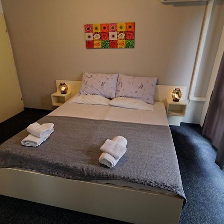 Meliores Rooms سيلو المظهر الخارجي الصورة